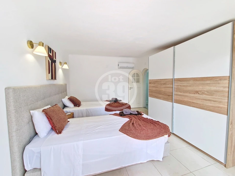 Moradia T4 para Venda em Albufeira e Olhos de Água Foto 36