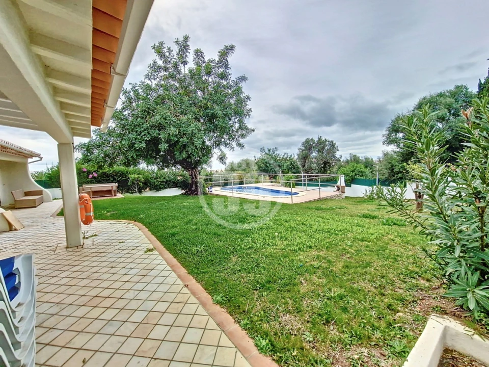 Moradia T4 para Venda em Albufeira e Olhos de Água Foto 38