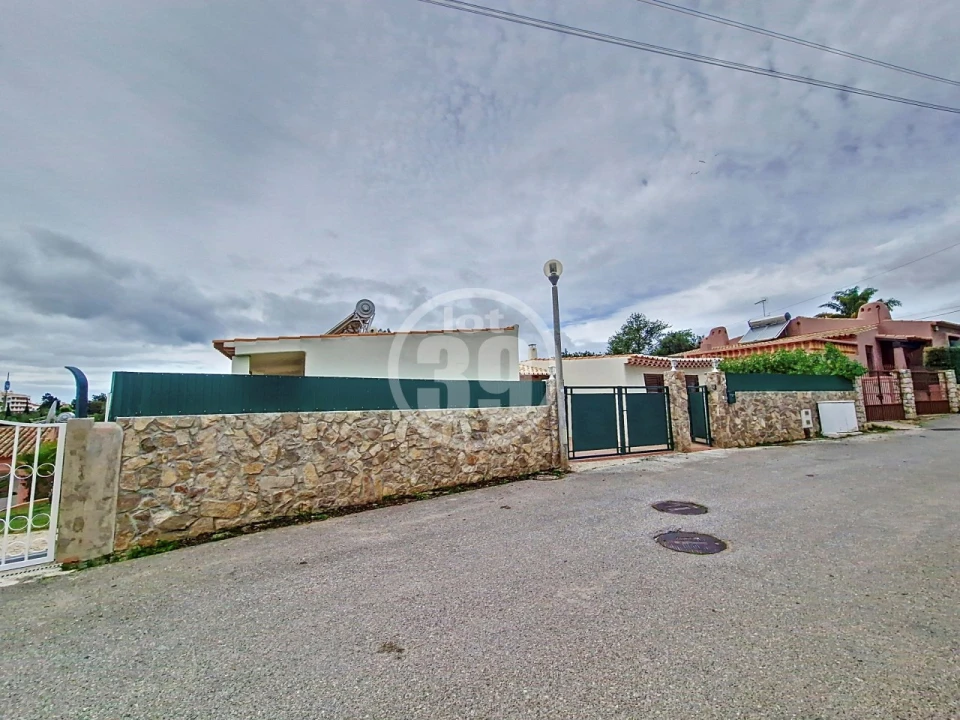 Moradia T4 para Venda em Albufeira e Olhos de Água Foto 39