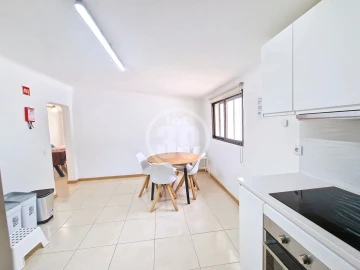 Moradia T4 para Venda em Albufeira e Olhos de Água