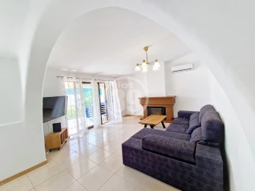 Moradia T4 para Venda em Albufeira e Olhos de Água