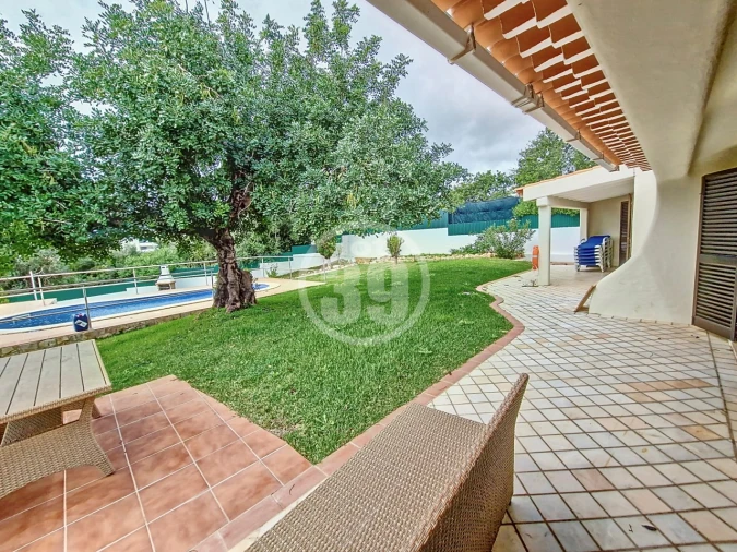 Moradia T4 para Venda em Albufeira e Olhos de Água Foto 15