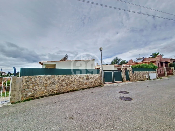 Moradia T4 para Venda em Albufeira e Olhos de Água Foto 39