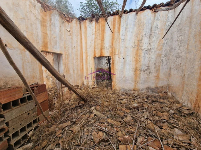 Moradia T2 para Venda em Alte Foto 7