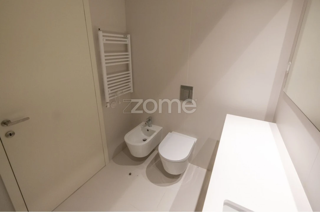 Apartamento T3 para Venda em Cedofeita, Santo Ildefonso, Sé, Miragaia, São Nicolau e Vitória Foto 22