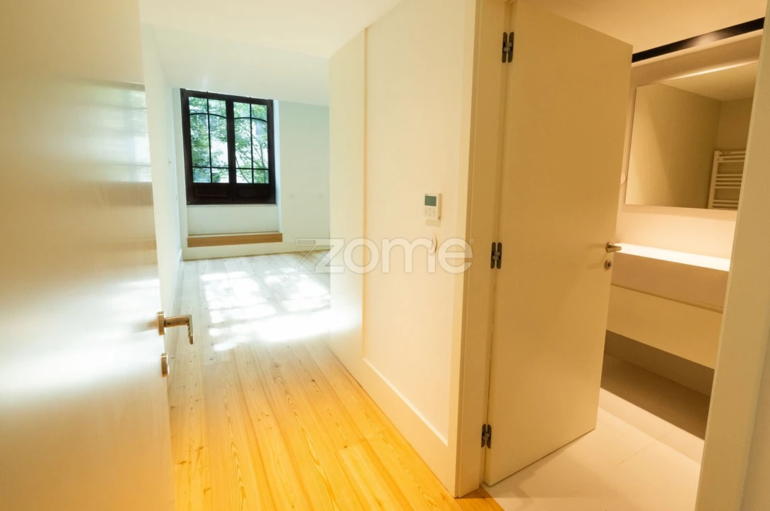 Apartamento T3 para Venda em Cedofeita, Santo Ildefonso, Sé, Miragaia, São Nicolau e Vitória Foto 23