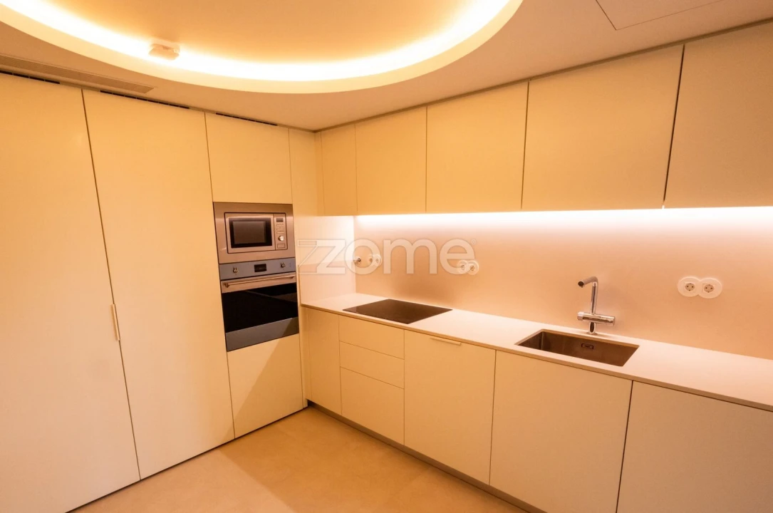 Apartamento T3 para Venda em Cedofeita, Santo Ildefonso, Sé, Miragaia, São Nicolau e Vitória Foto 11