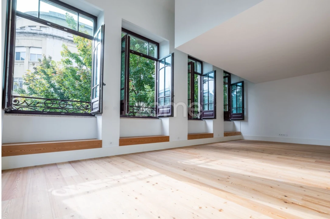 Apartamento T3 para Venda em Cedofeita, Santo Ildefonso, Sé, Miragaia, São Nicolau e Vitória Foto 9