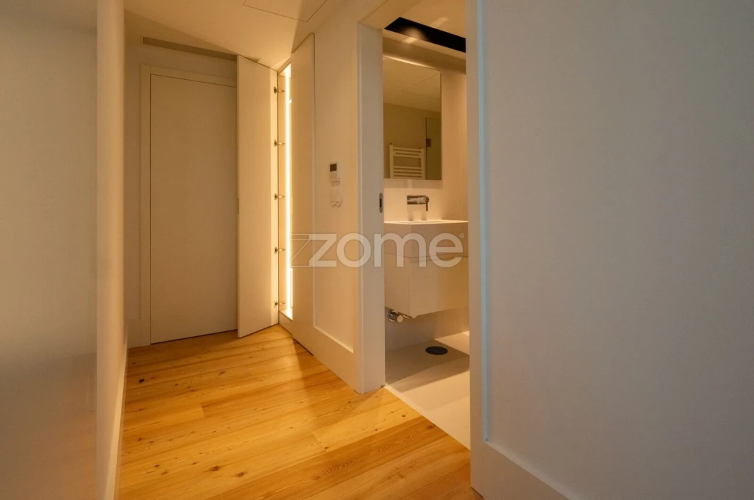 Apartamento T3 para Venda em Cedofeita, Santo Ildefonso, Sé, Miragaia, São Nicolau e Vitória Foto 27