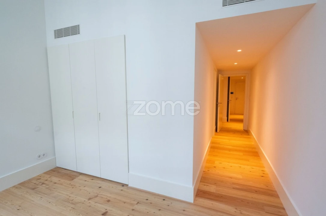 Apartamento T3 para Venda em Cedofeita, Santo Ildefonso, Sé, Miragaia, São Nicolau e Vitória Foto 31