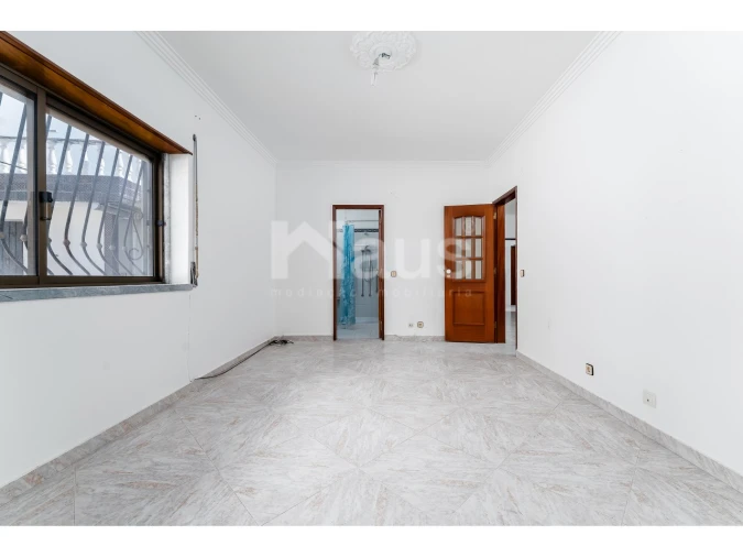 Moradia T3 para Venda em Amora Foto 13