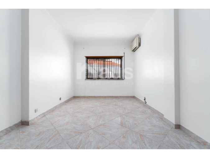 Moradia T3 para Venda em Amora Foto 16