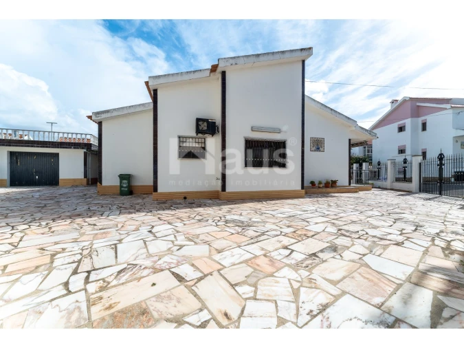 Moradia T3 para Venda em Amora Foto 24