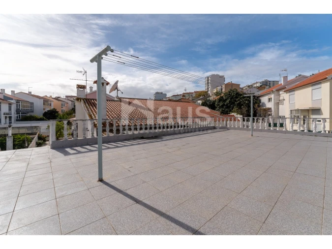 Moradia T3 para Venda em Amora Foto 28