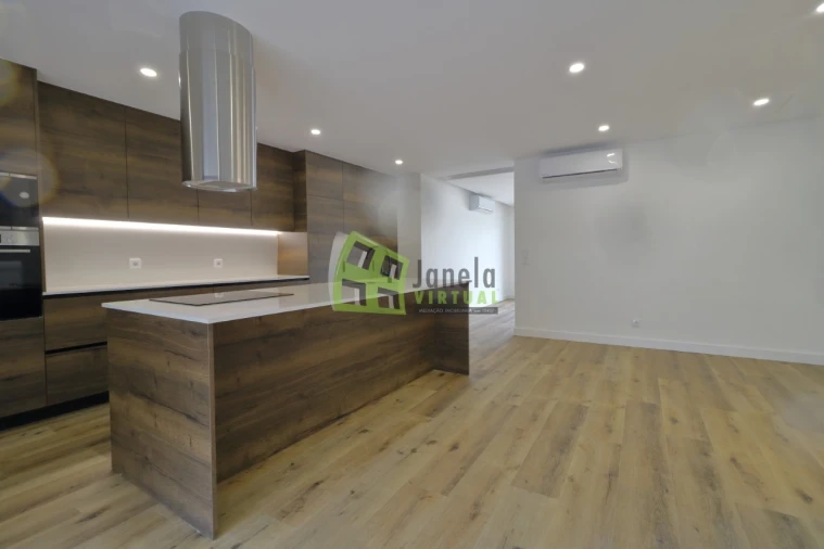 Moradia T5 para Venda em Quinta do Anjo