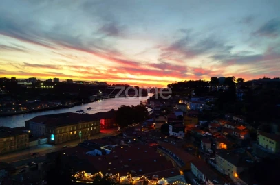 Apartamento T3 para Venda em Cedofeita, Santo Ildefonso, Sé, Miragaia, São Nicolau e Vitória