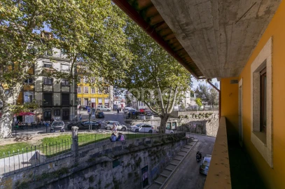 Apartamento T3 para Venda em Cedofeita, Santo Ildefonso, Sé, Miragaia, São Nicolau e Vitória