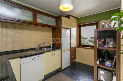Apartamento T3 para Venda em Cedofeita, Santo Ildefonso, Sé, Miragaia, São Nicolau e Vitória