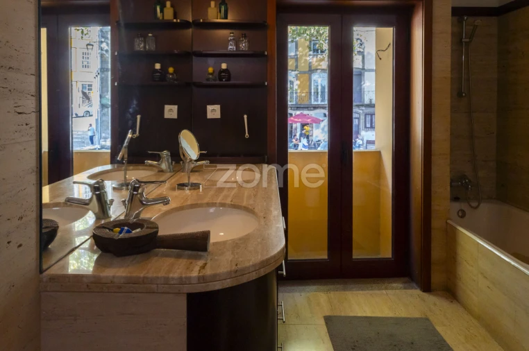 Apartamento T3 para Venda em Cedofeita, Santo Ildefonso, Sé, Miragaia, São Nicolau e Vitória Foto 23