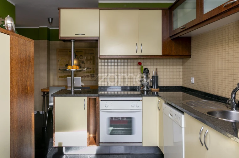 Apartamento T3 para Venda em Cedofeita, Santo Ildefonso, Sé, Miragaia, São Nicolau e Vitória Foto 16