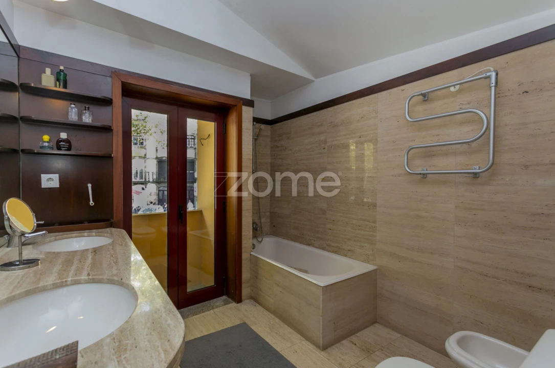 Apartamento T3 para Venda em Cedofeita, Santo Ildefonso, Sé, Miragaia, São Nicolau e Vitória Foto 24