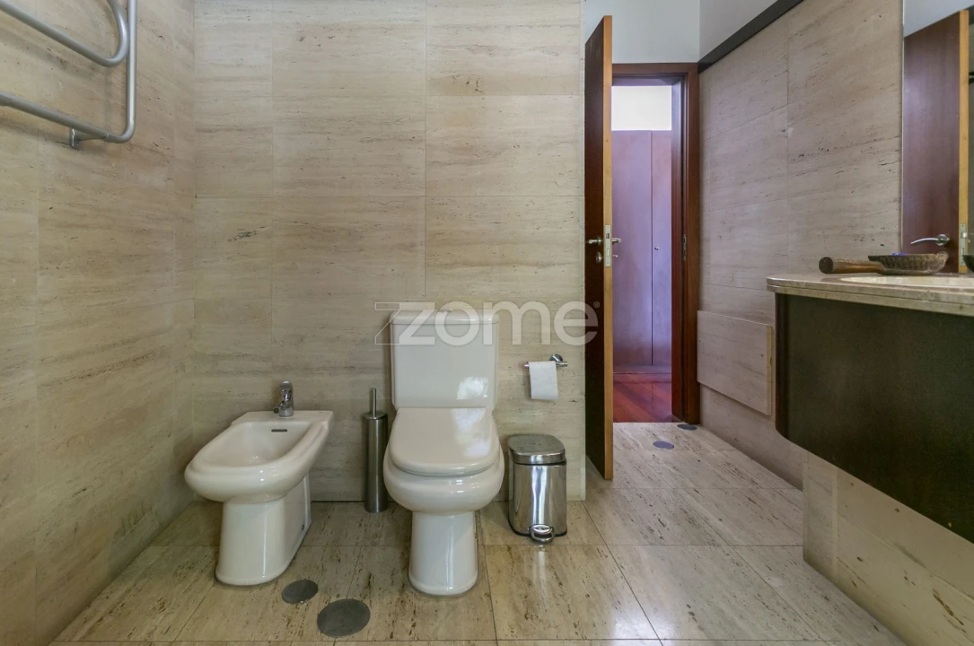 Apartamento T3 para Venda em Cedofeita, Santo Ildefonso, Sé, Miragaia, São Nicolau e Vitória Foto 25