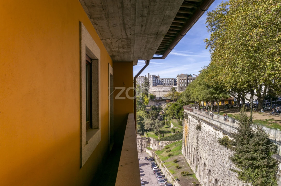 Apartamento T3 para Venda em Cedofeita, Santo Ildefonso, Sé, Miragaia, São Nicolau e Vitória Foto 33