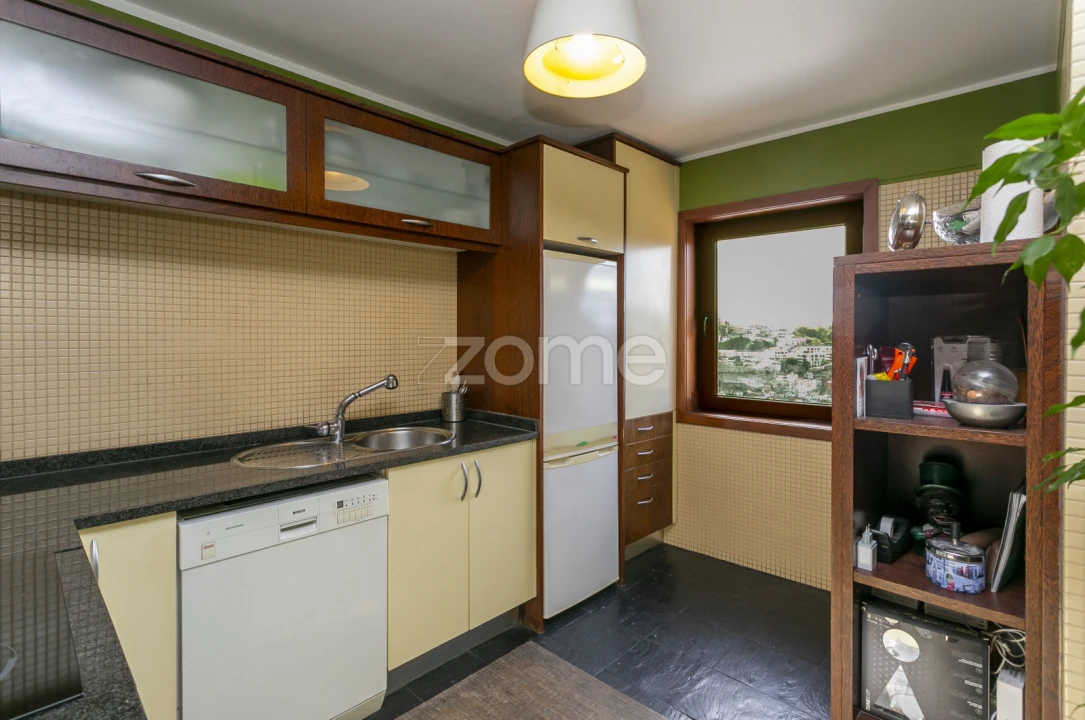 Apartamento T3 para Venda em Cedofeita, Santo Ildefonso, Sé, Miragaia, São Nicolau e Vitória Foto 17