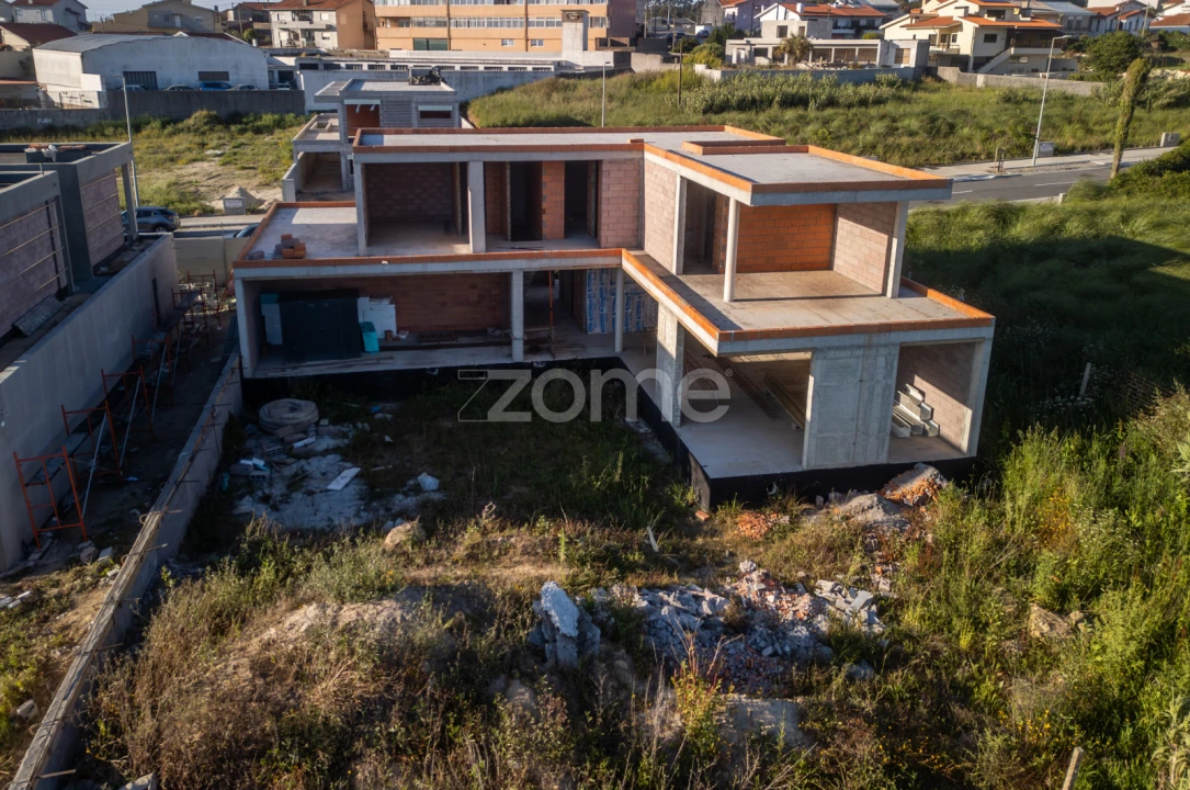 Moradia T4 para Venda em Perafita, Lavra e Santa Cruz do Bispo Foto 23