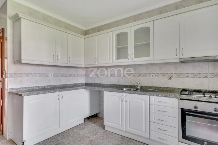 Apartamento T2 para Venda em Fânzeres e São Pedro da Cova Foto 8