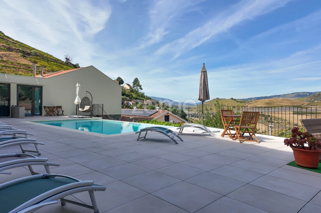 Moradia T10 para Venda em Vilarinho dos Freires Foto 63