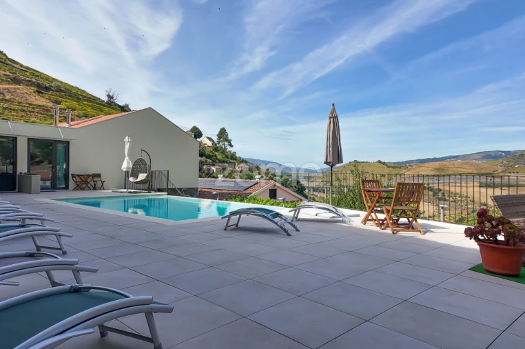 Moradia T10 para Venda em Vilarinho dos Freires Foto 63