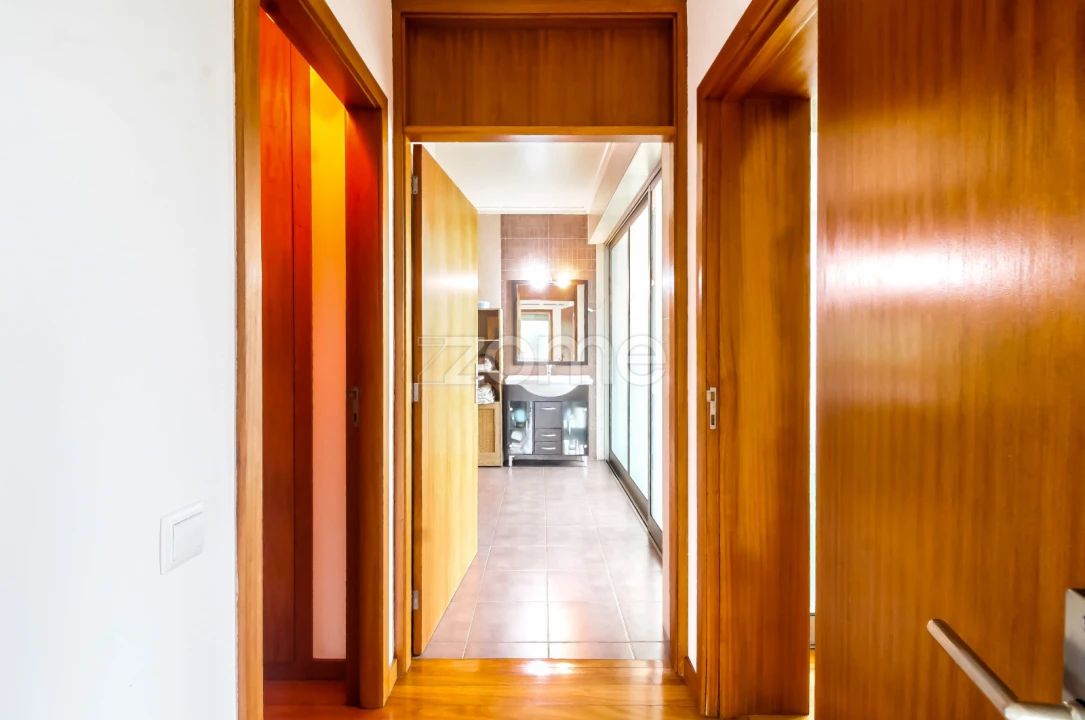 Moradia T3 para Venda em Oliveira (São Mateus) Foto 39