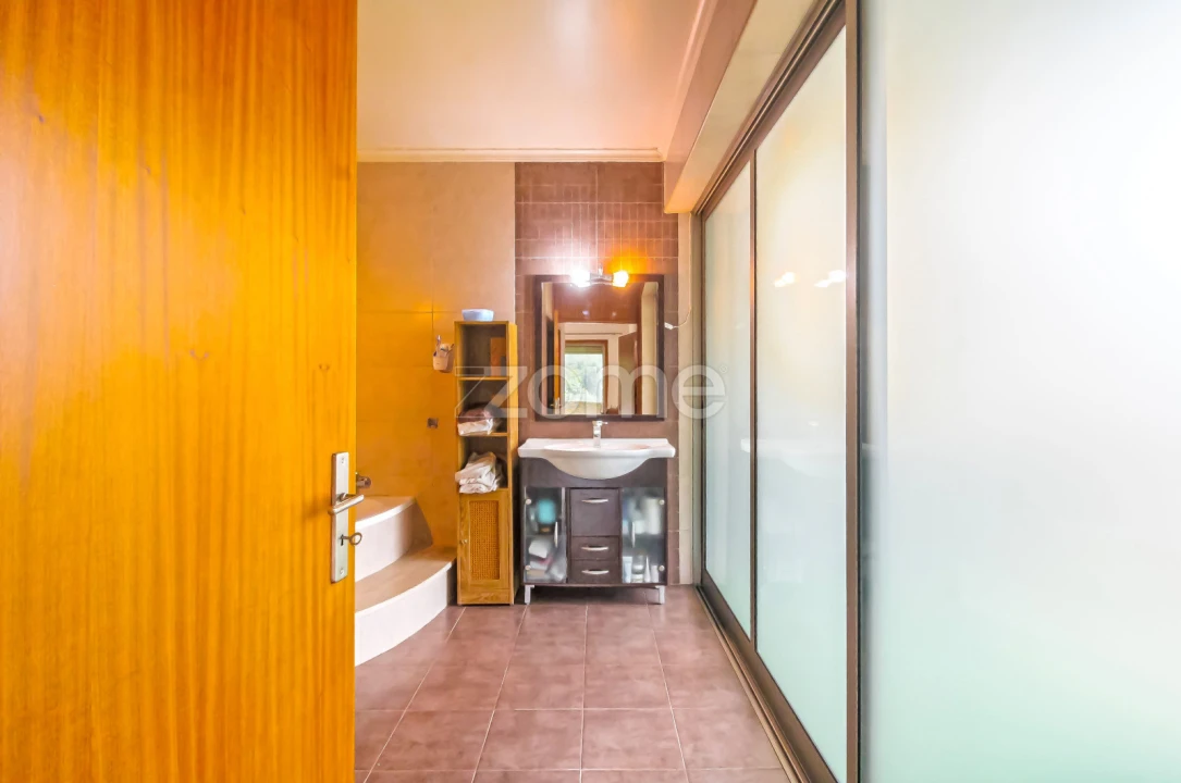 Moradia T3 para Venda em Oliveira (São Mateus) Foto 40