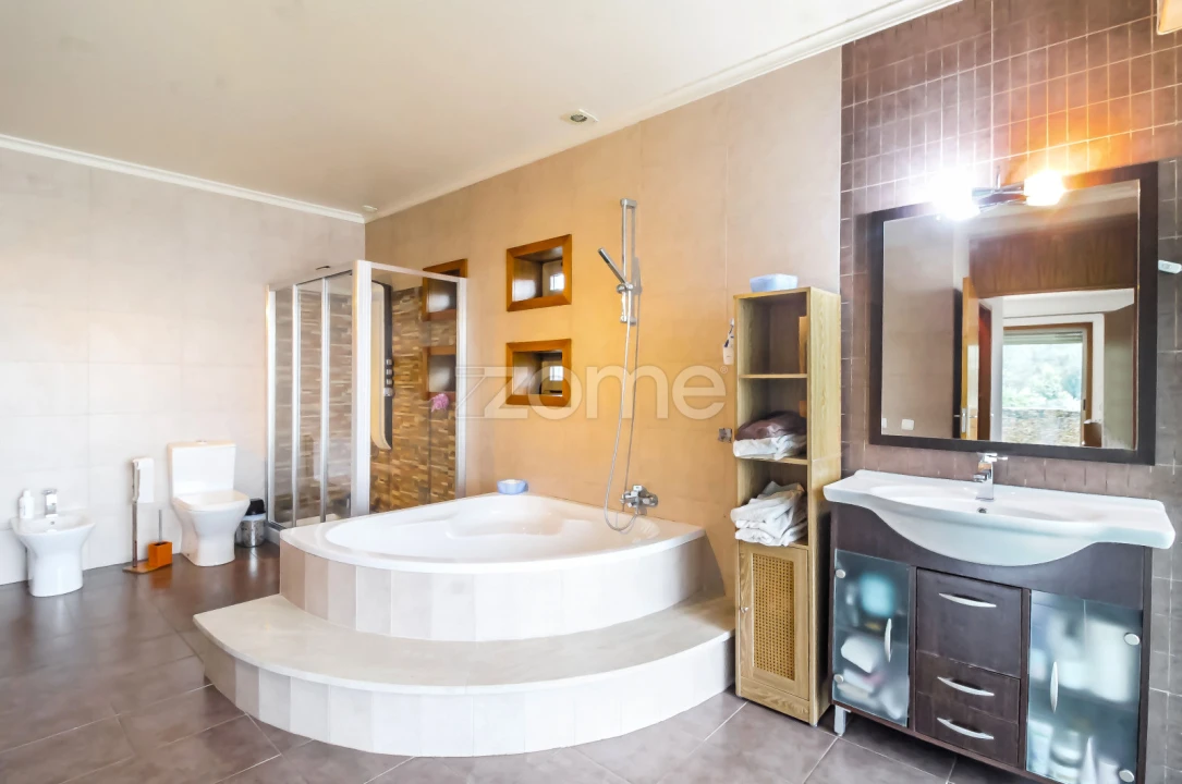 Moradia T3 para Venda em Oliveira (São Mateus) Foto 41