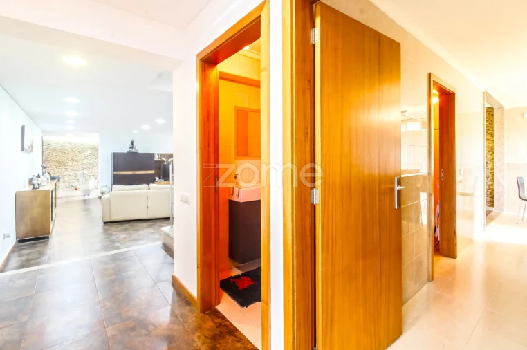 Moradia T3 para Venda em Oliveira (São Mateus) Foto 5