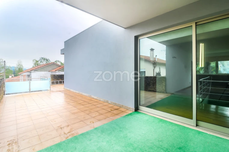 Moradia T3 para Venda em Oliveira (São Mateus) Foto 37