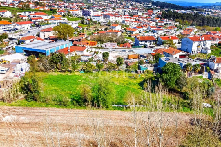 Moradia T3 para Venda em Oliveira (São Mateus) Foto 65