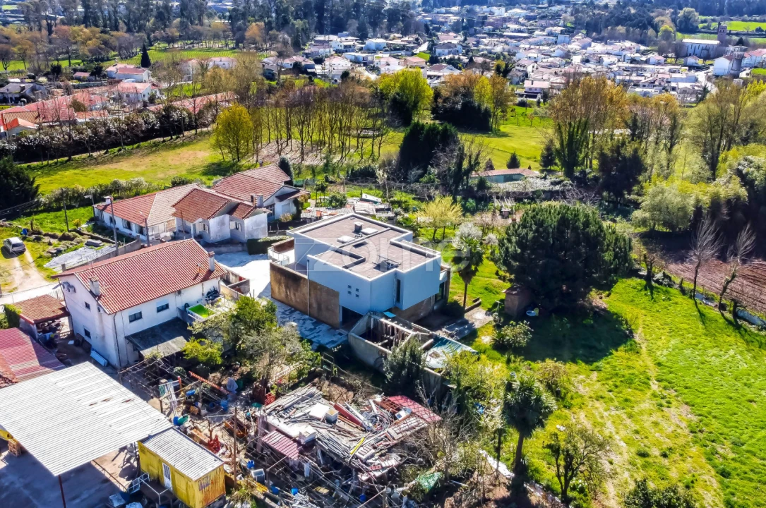 Moradia T3 para Venda em Oliveira (São Mateus) Foto 68