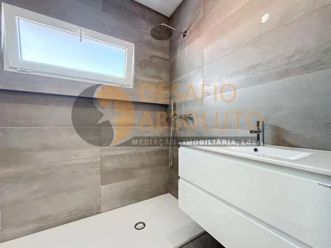 Moradia T3 para Venda em Fernao Ferro Foto 9