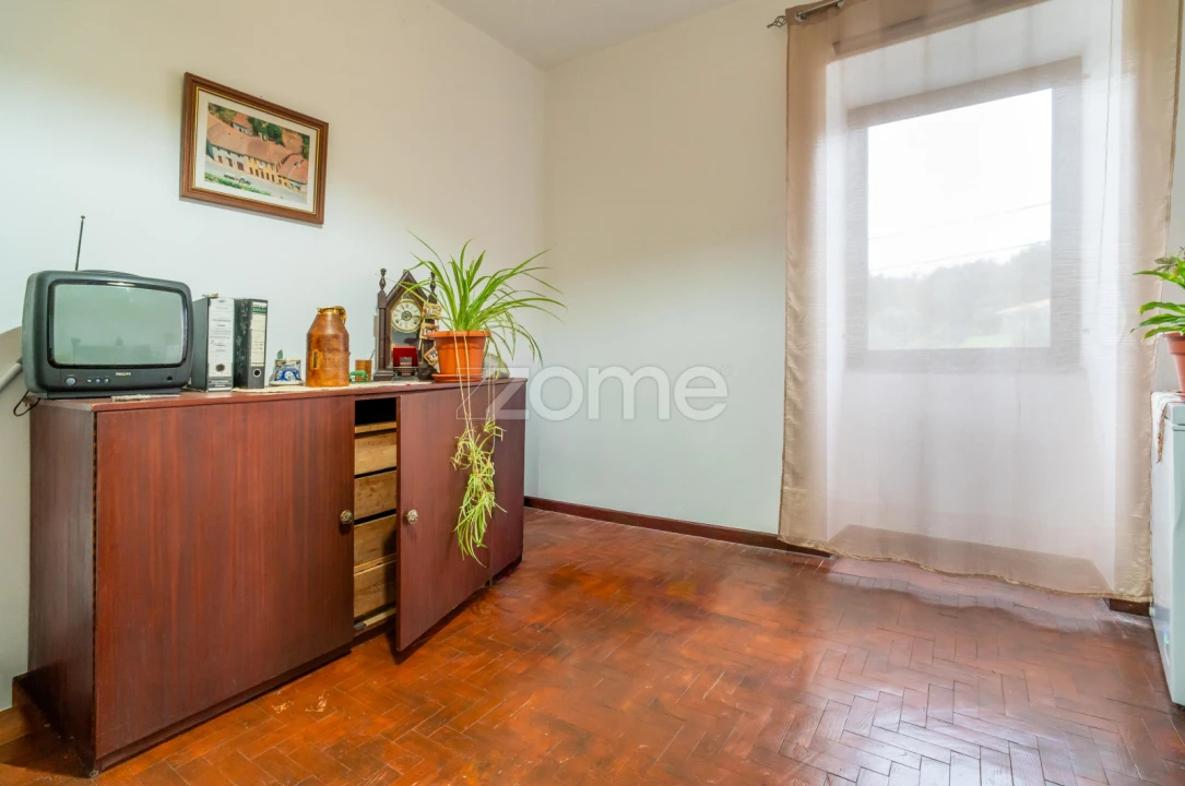 Moradia T3 para Venda em Satão Foto 13