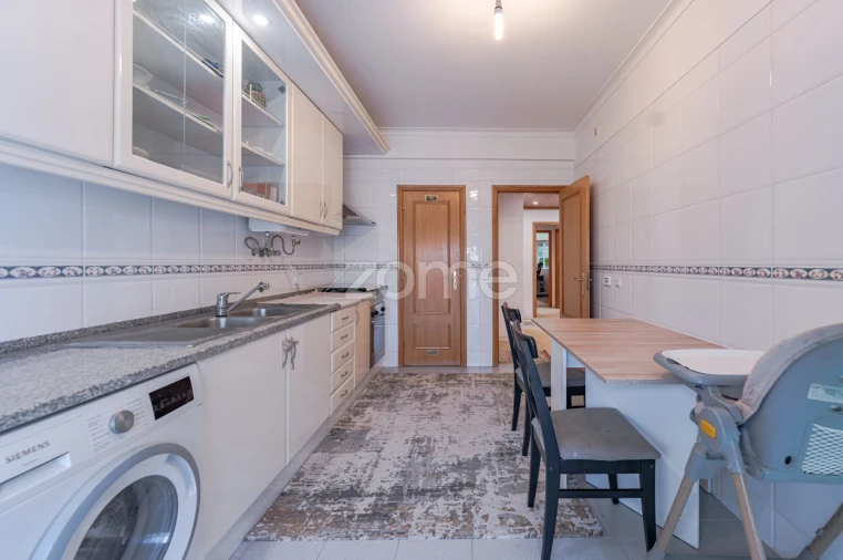 Apartamento T3 para Venda em Quinta do Conde Foto 18
