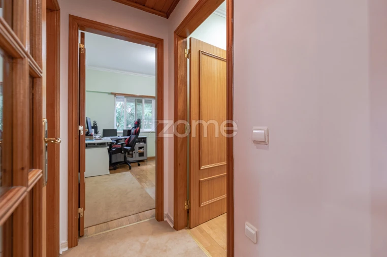 Apartamento T3 para Venda em Quinta do Conde Foto 23
