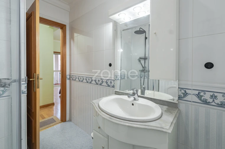 Apartamento T3 para Venda em Quinta do Conde Foto 41