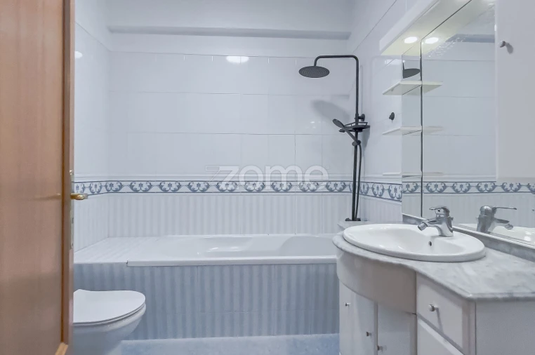 Apartamento T3 para Venda em Quinta do Conde Foto 43