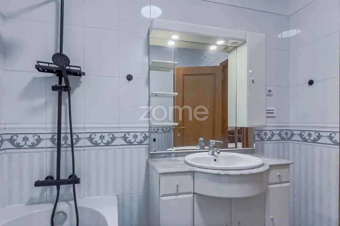 Apartamento T3 para Venda em Quinta do Conde Foto 42