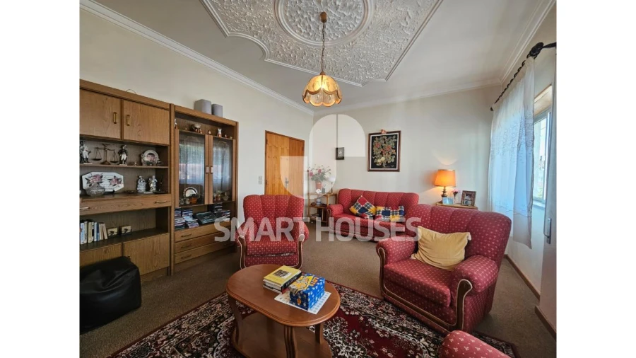 Moradia T4 para Venda em Friúmes e Paradela Foto 5