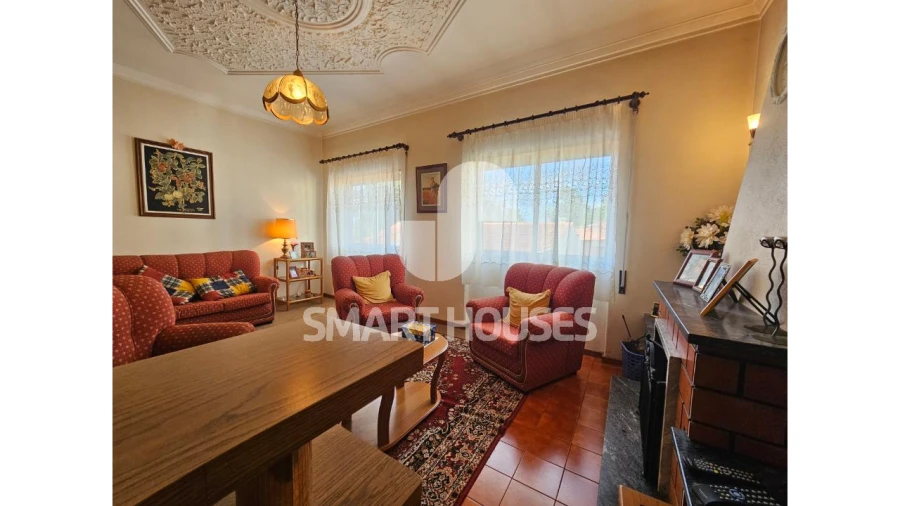 Moradia T4 para Venda em Friúmes e Paradela Foto 6