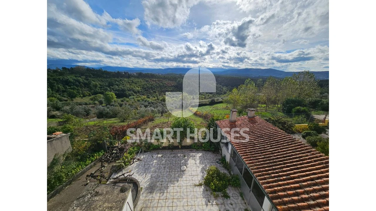 Moradia T4 para Venda em Friúmes e Paradela Foto 21