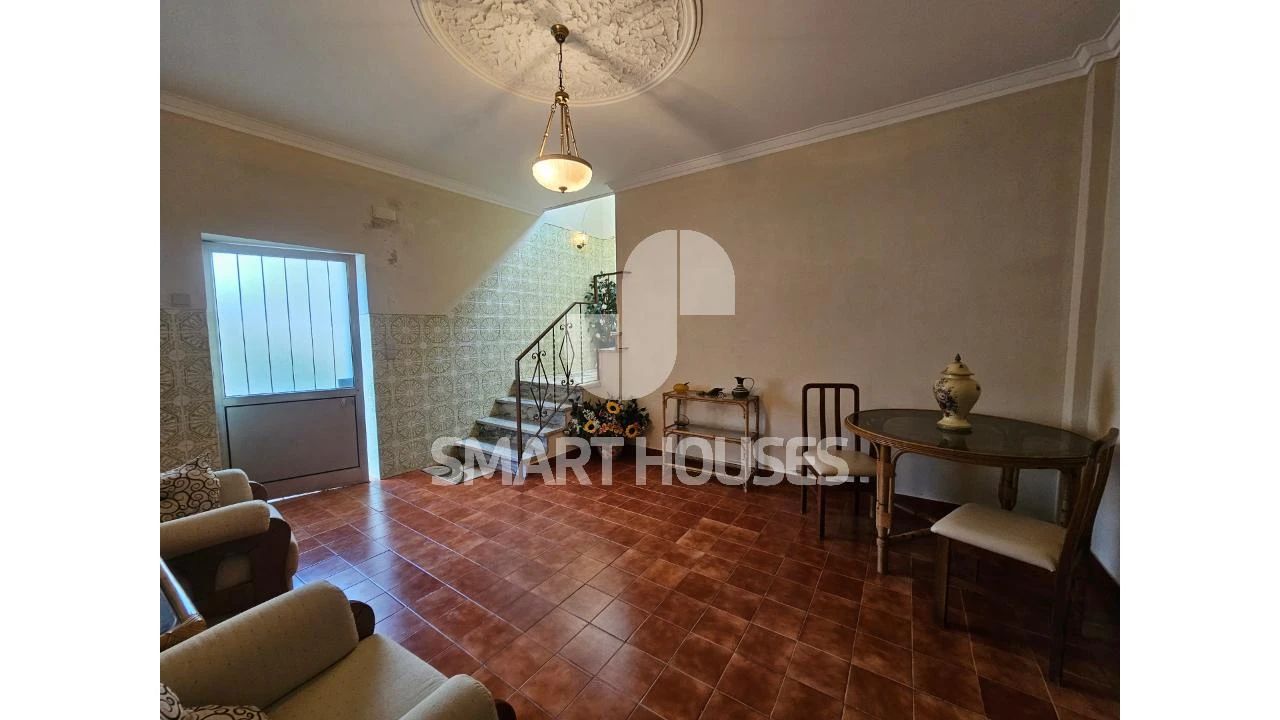 Moradia T4 para Venda em Friúmes e Paradela Foto 24